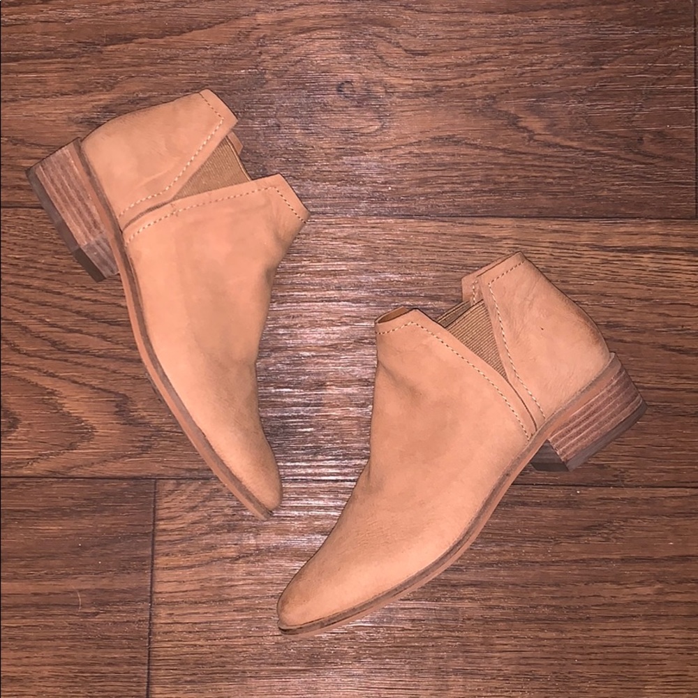 Dolce Vita Ankle Boots